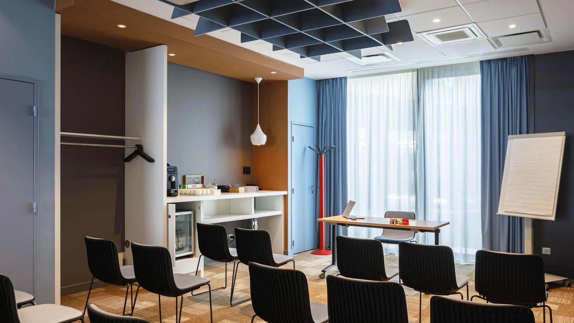 Hotel ibis Lyon Carre De Soie à Vaulx-en-Velin