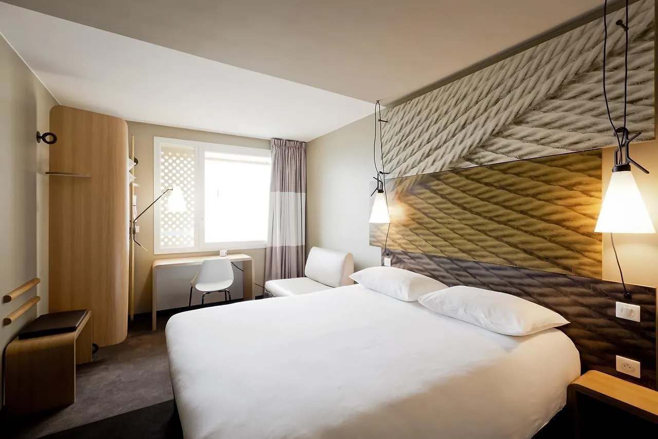 Hotel ibis Lyon Carre De Soie à Vaulx-en-Velin